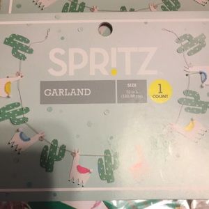 5 for $25 2 spritz llama garland